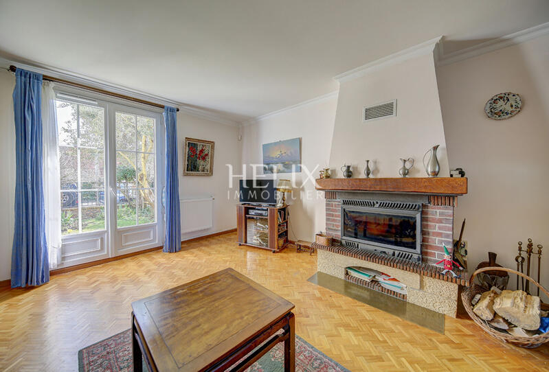 Maison - 115 m² - 6 pièces