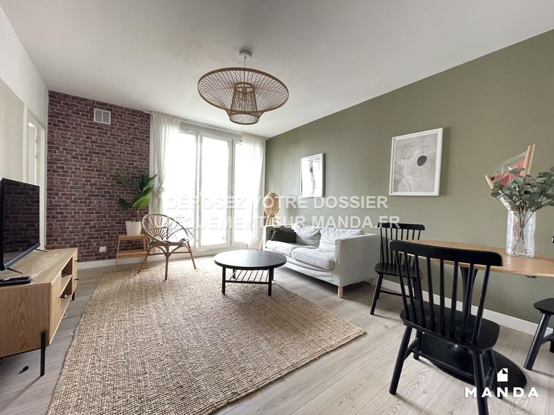 Chambre - 10 m² - 4 pièces