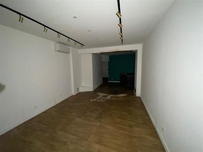 Local commercial - 68 m²