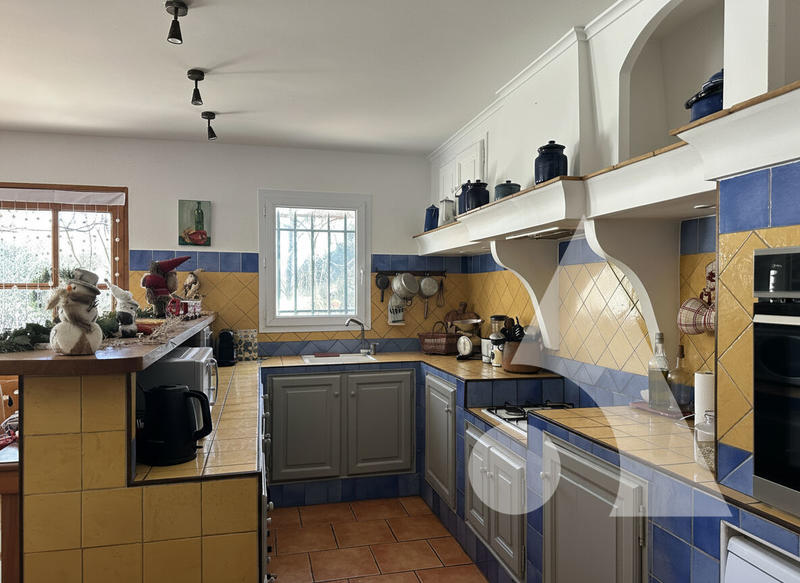 Maison - 182 m² - 8 pièces