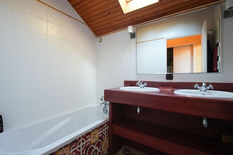 Propriété - 430 m² - 8 pièces