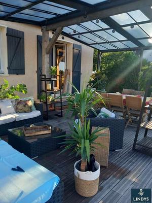 Maison traditionnelle - 140 m² - 7 pièces