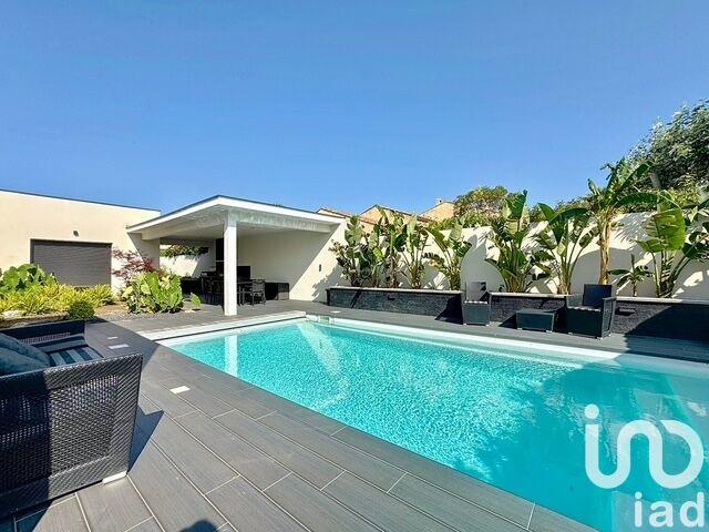 Maison de maîtres - 280 m² - 10 pièces