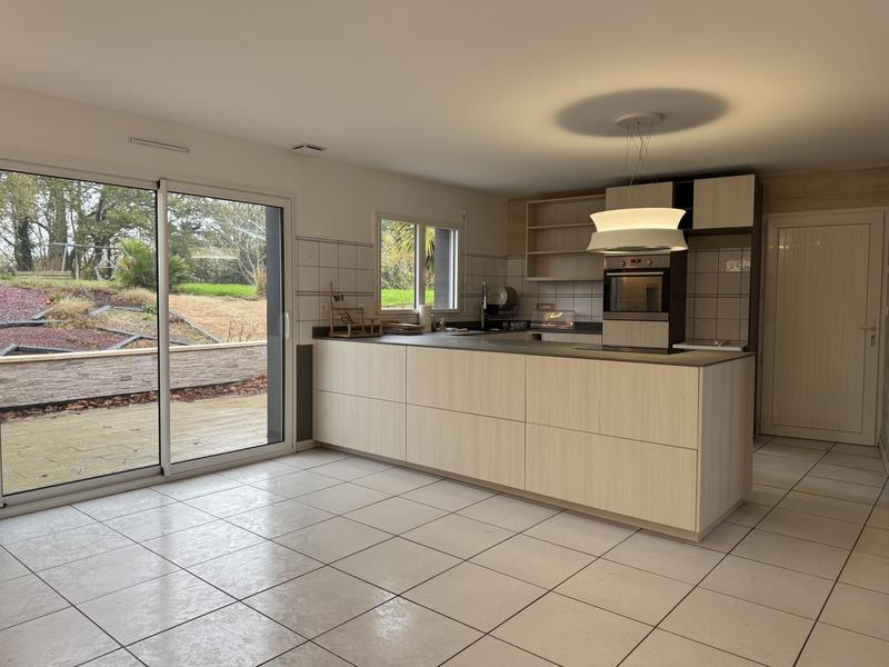 Maison - 173 m² - 7 pièces