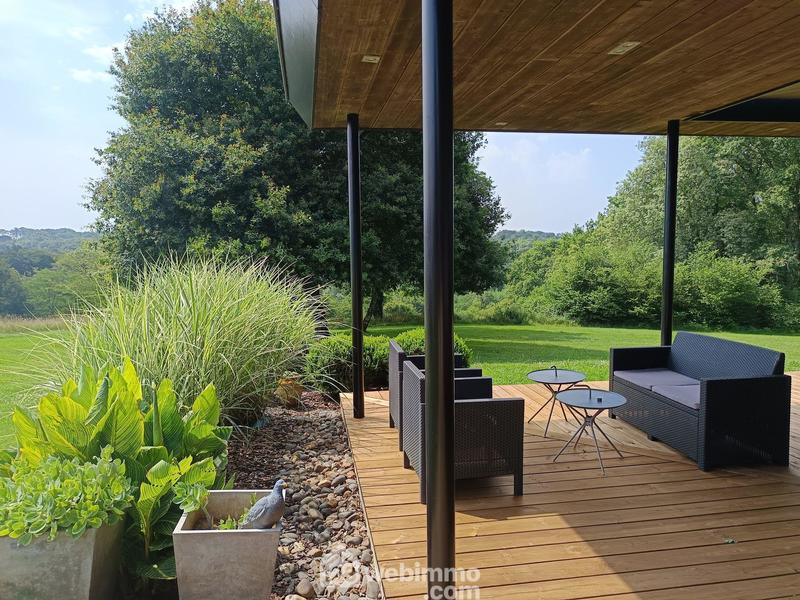 Maison - 180 m² - 7 pièces