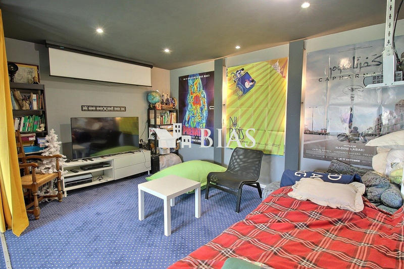 Maison contemporaine - 240 m² - 6 pièces