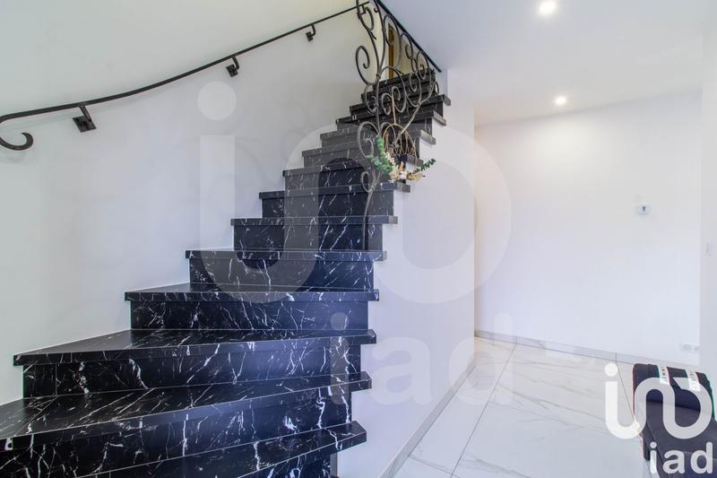 Maison - 170 m² - 6 pièces