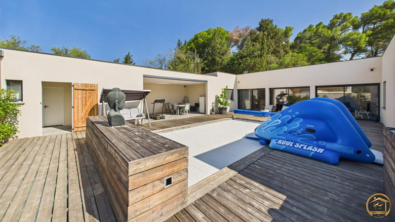 Maison contemporaine - 155 m² - 6 pièces