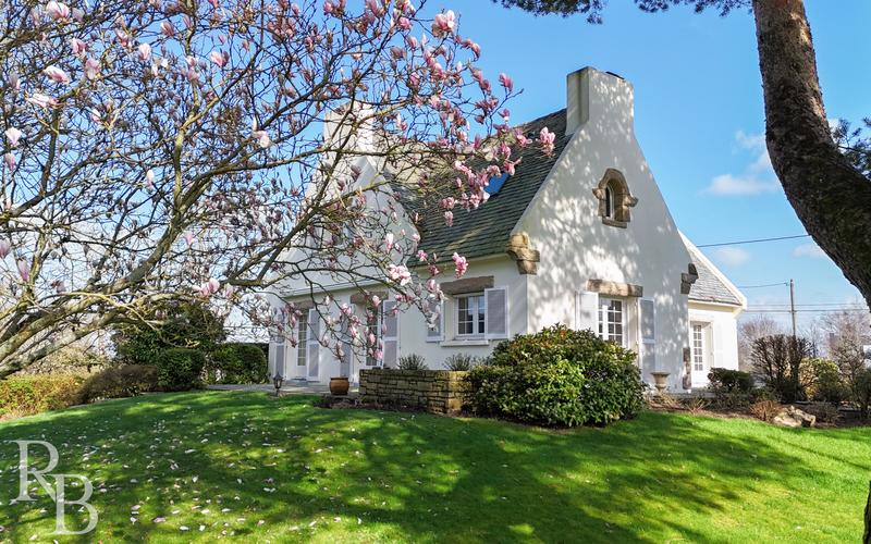 Maison - 168 m² - 7 pièces