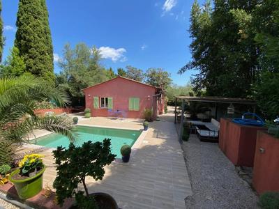 Villa - 80 m² - 3 pièces