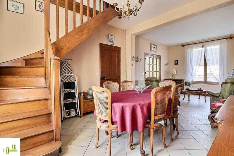 Maison - 110 m² - 4 pièces