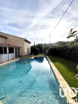 Maison - 200 m² - 5 pièces