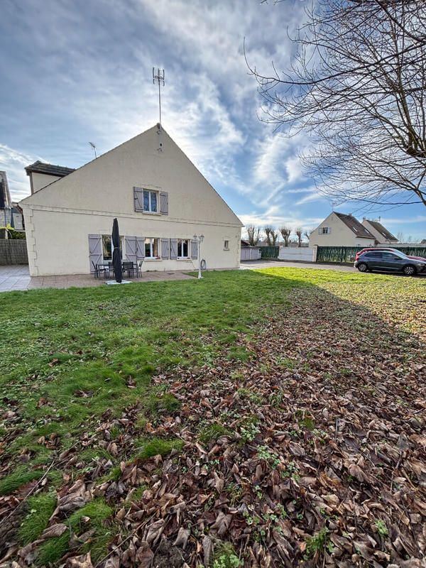 Maison - 183 m² - 8 pièces