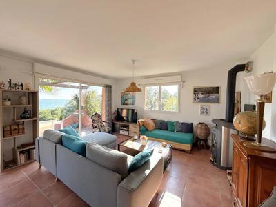 Maison - 106 m² - 7 pièces