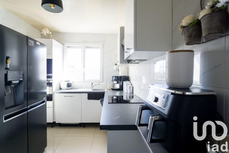 Appartement - 98 m² - 5 pièces