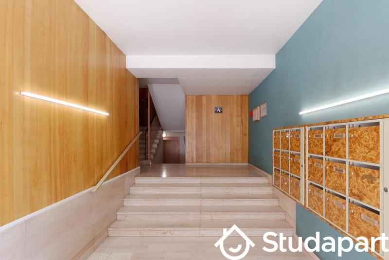 Chambre - 9 m² - 1 pièce