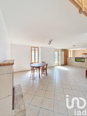 Maison - 111 m² - 4 pièces