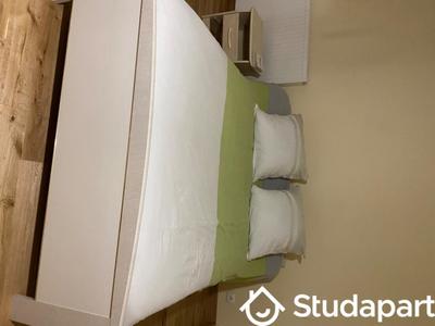 Chambre - 28 m² - 1 pièce