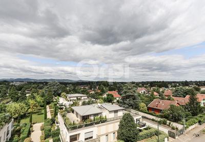 Appartement - 153 m² - 6 pièces