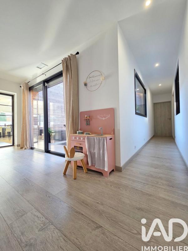 Maison de maîtres - 275 m² - 6 pièces