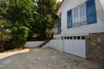 Maison - 90 m² - 6 pièces