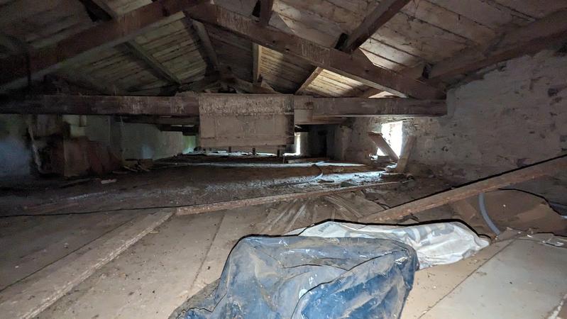 Maison - 244 m² - 8 pièces