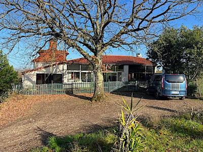 Maison - 115 m² - 6 pièces