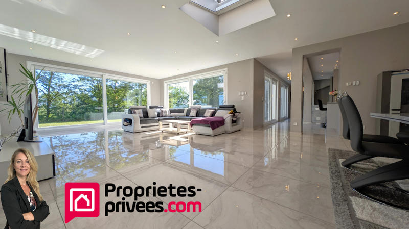 Maison - 196 m² - 6 pièces