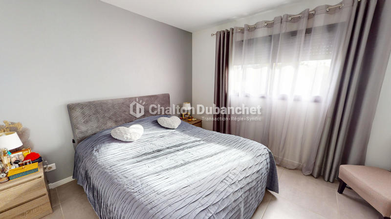 Villa - 200 m² - 8 pièces