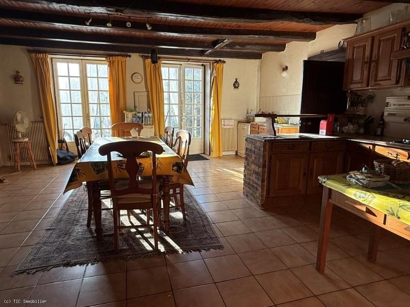 Maison en pierre - 192 m² - 6 pièces