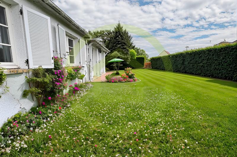 Maison - 99 m² - 5 pièces