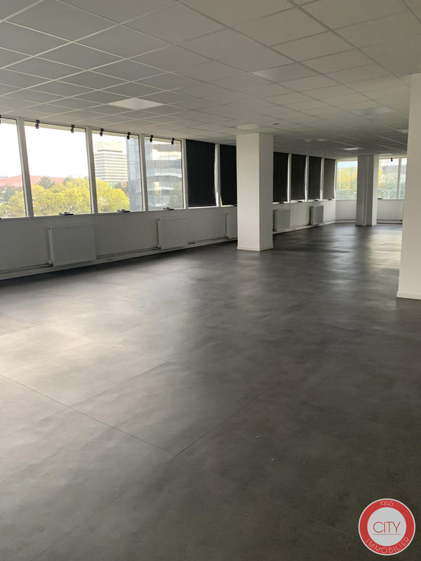 Local commercial - 143 m²