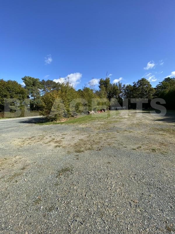 Parking / Garage - 384 m²