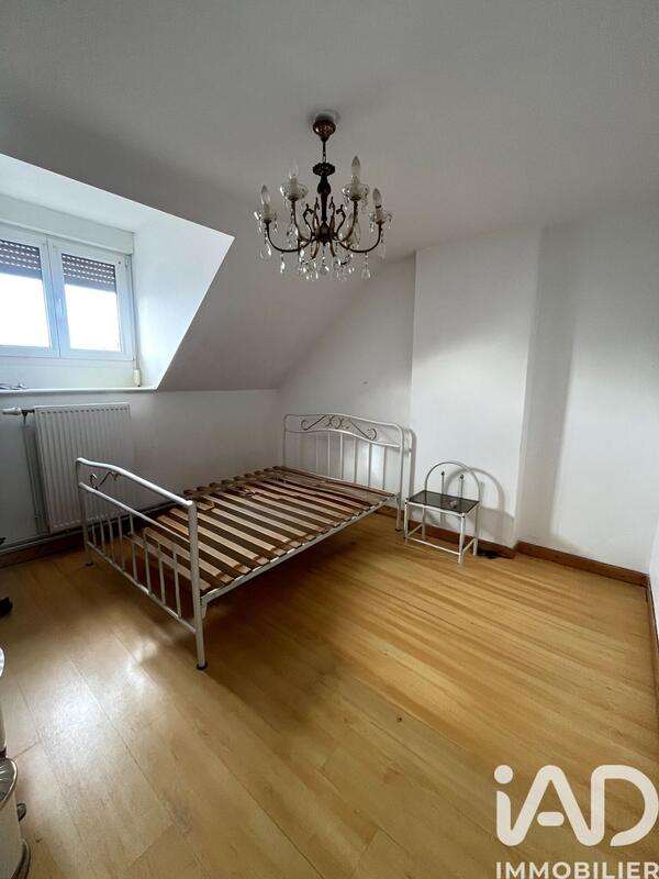 Maison - 180 m² - 10 pièces