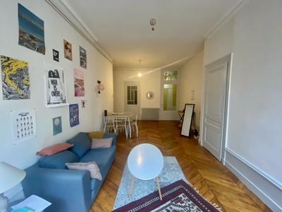 Appartement - 83 m² - 3 pièces