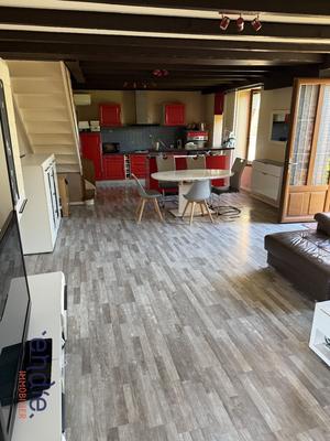 Maison - 94 m² - 5 pièces