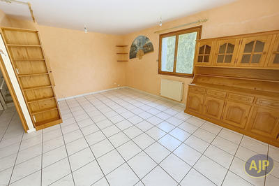 Maison - 87 m² - 5 pièces