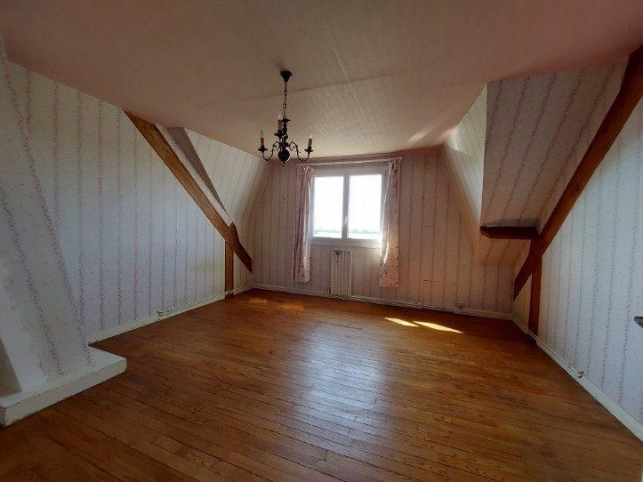 Maison - 176 m² - 8 pièces