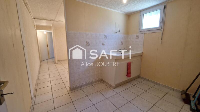 Maison - 99 m² - 5 pièces