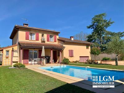 Villa - 151 m² - 6 pièces