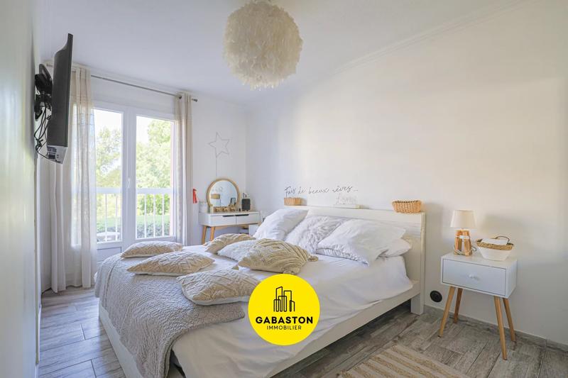 Appartement - 85 m² - 4 pièces