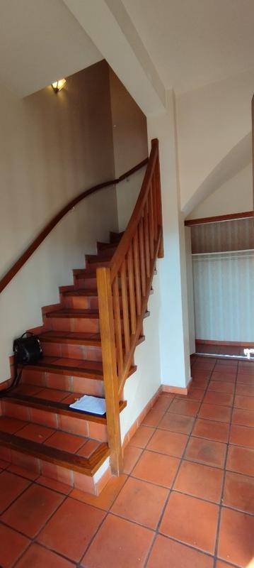 Local d'activités - 5 pièces