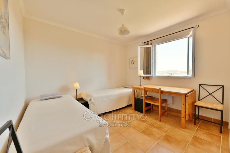 Villa - 100 m² - 5 pièces