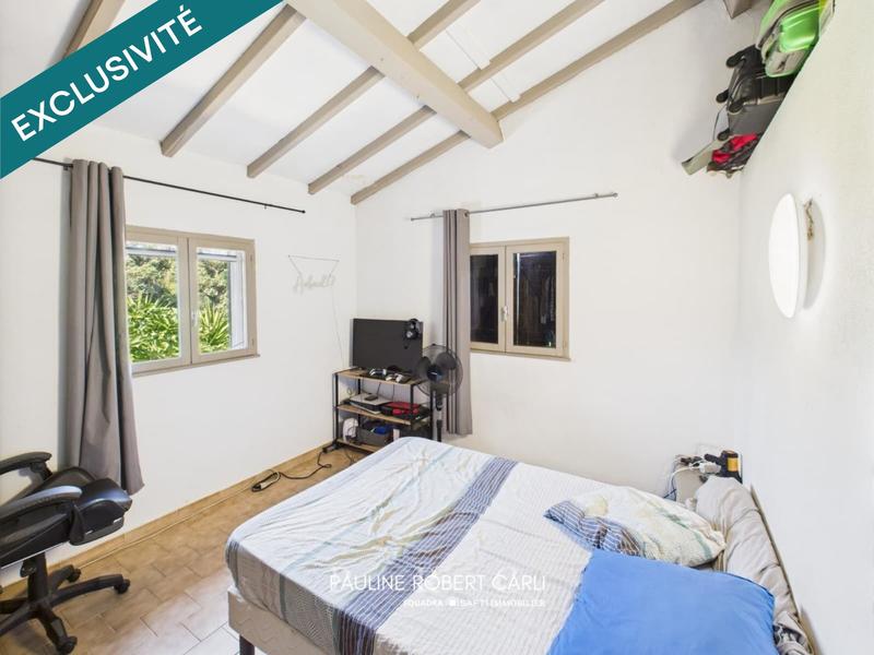 Maison - 350 m² - 15 pièces