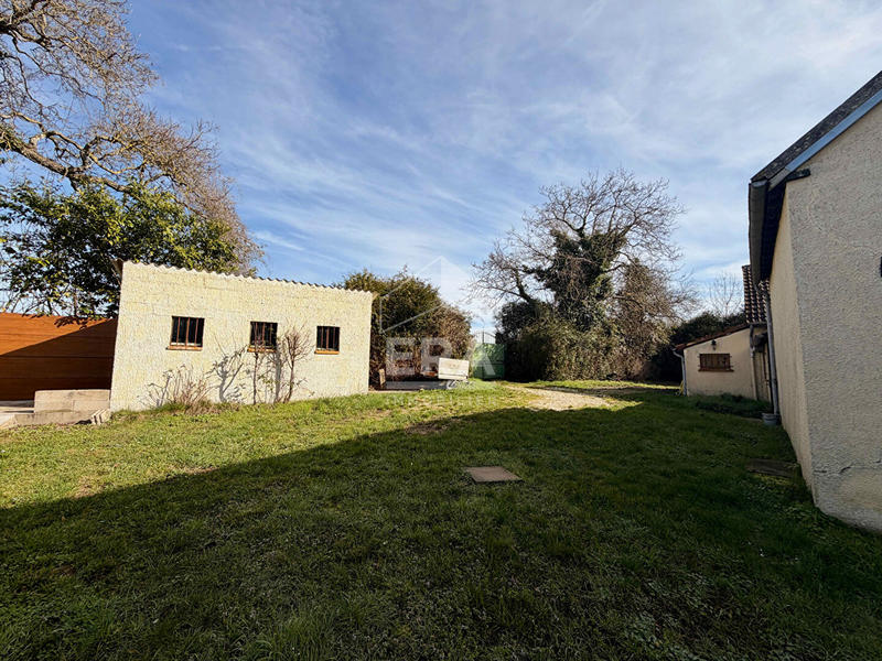 Maison - 94 m² - 5 pièces