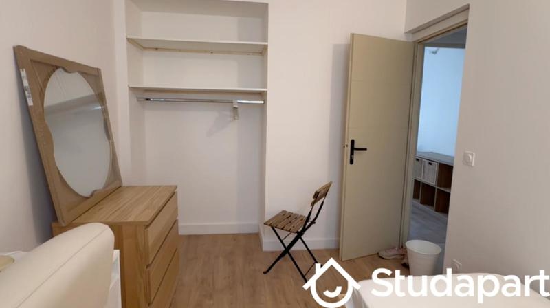 Chambre - 9 m² - 1 pièce