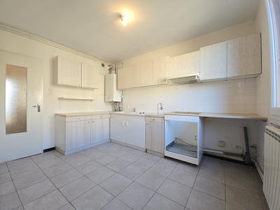 Appartement - 98 m² - 5 pièces