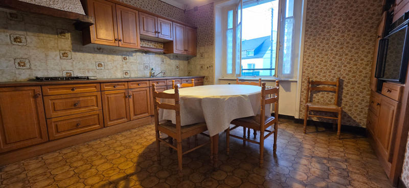 Maison - 104 m² - 5 pièces