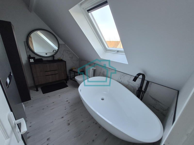 Maison - 120 m² - 5 pièces