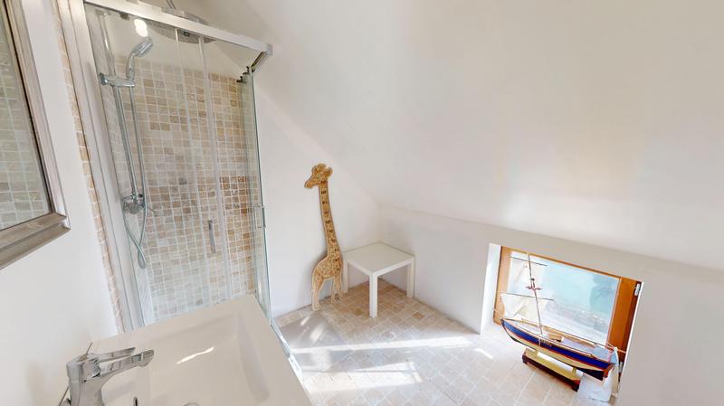 Maison - 147 m² - 6 pièces